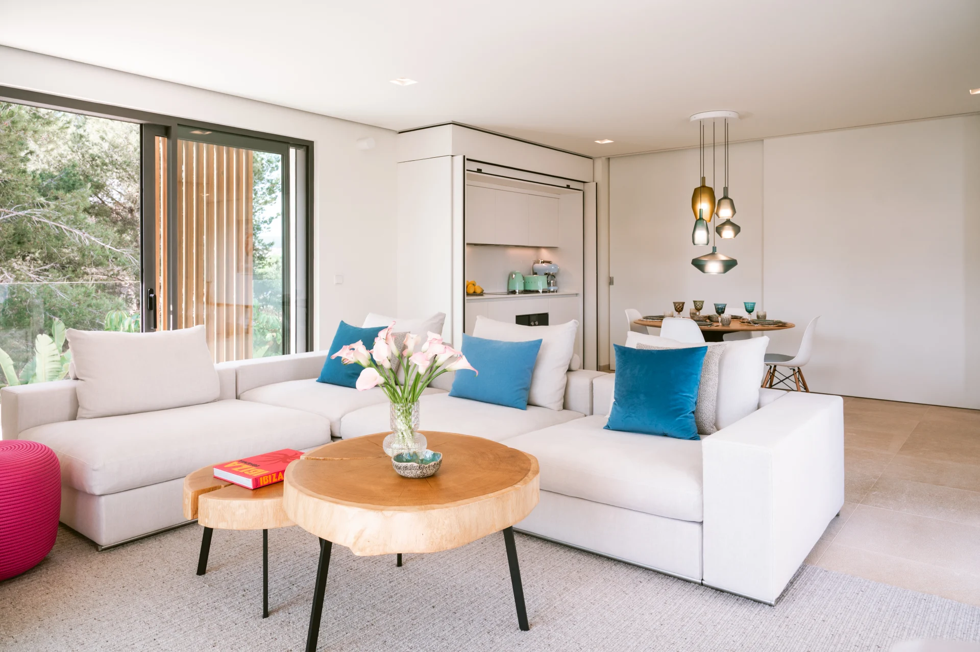 Roy Lichtenstein Suite – Hippiements: diseño, confort y estilo de vida en Ibiza – foto 10