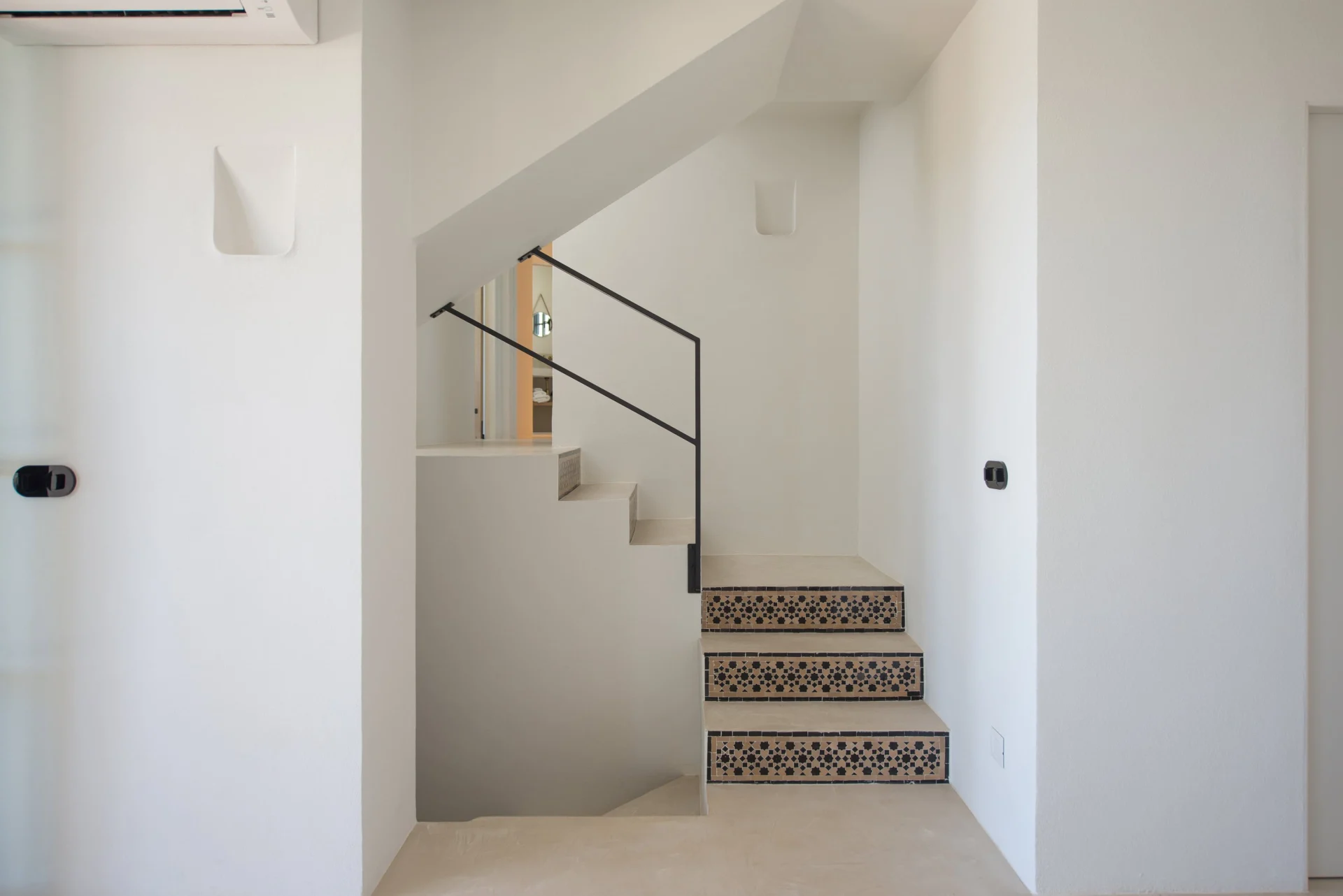 Villa Odiya | Diseño contemporáneo y vistas al Mediterráneo – foto 7
