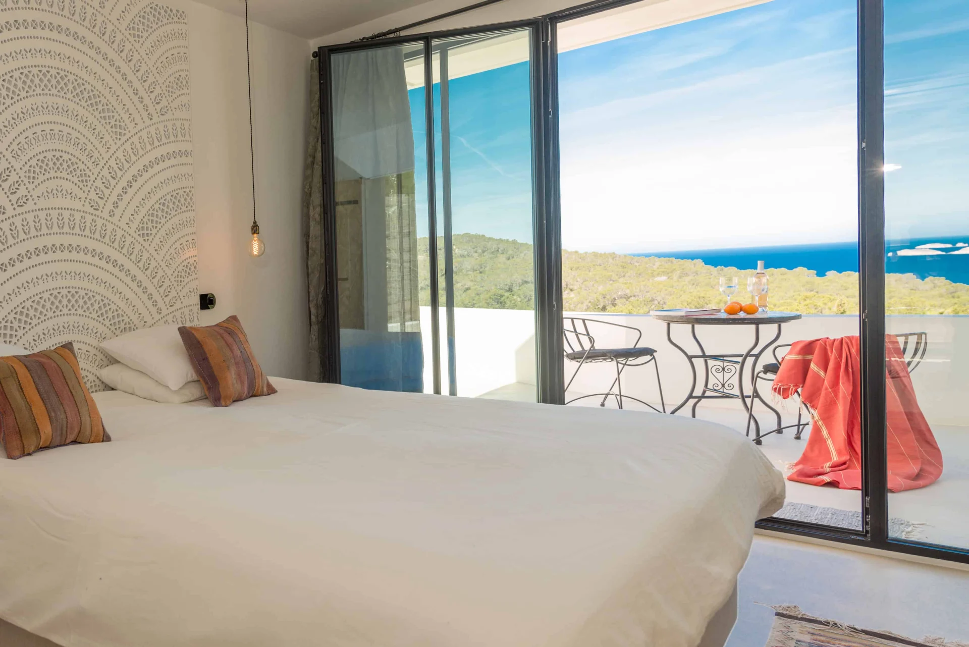 Villa Odiya | Diseño contemporáneo y vistas al Mediterráneo – foto 25