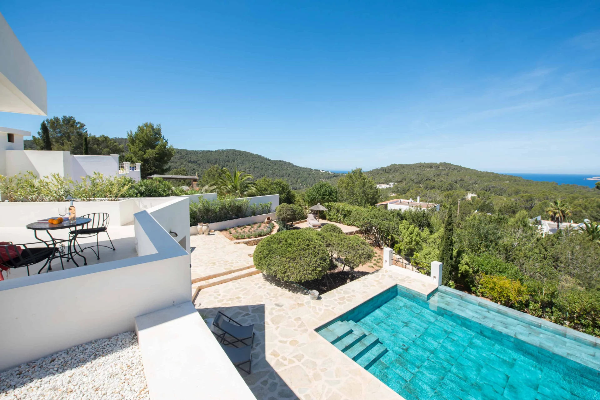 Villa Odiya | Diseño contemporáneo y vistas al Mediterráneo – foto 26