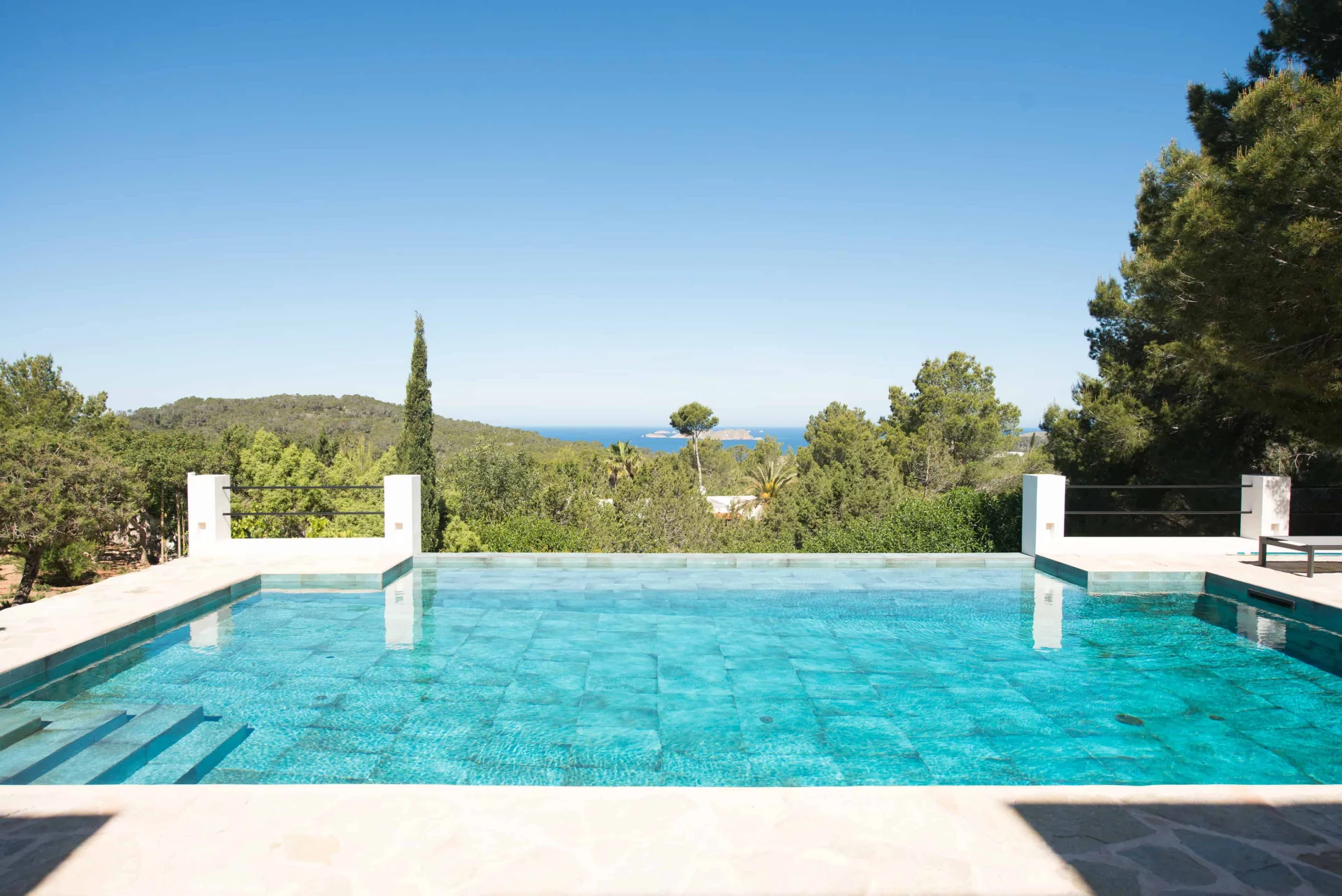 Villa Odiya | Diseño contemporáneo y vistas al Mediterráneo – foto 35