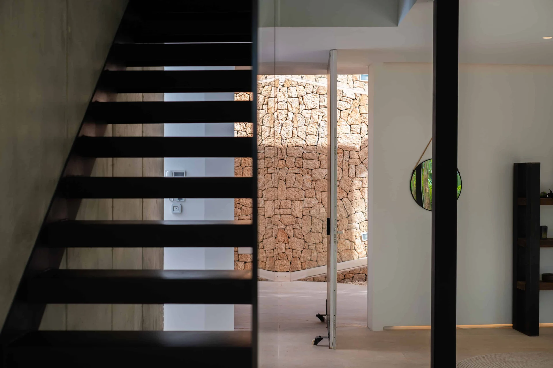 Villa contemporánea con piscina en Ses Torres, Ibiza – foto 9